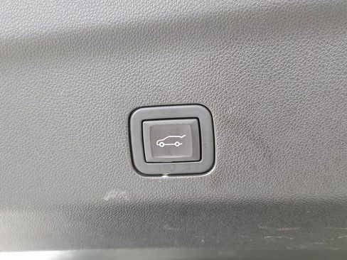 Used 2024 Chevrolet Tahoe LT image 30