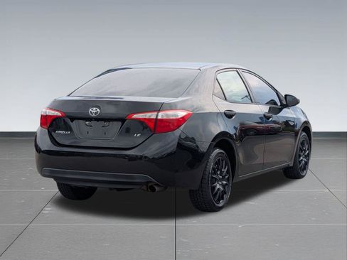 Used 2015 Toyota Corolla LE FWD image 5