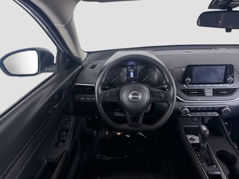 Used 2024 Nissan Altima 2.5 S image 17