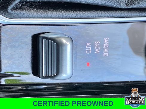 Certified 2025 Jeep Compass Limited image 31