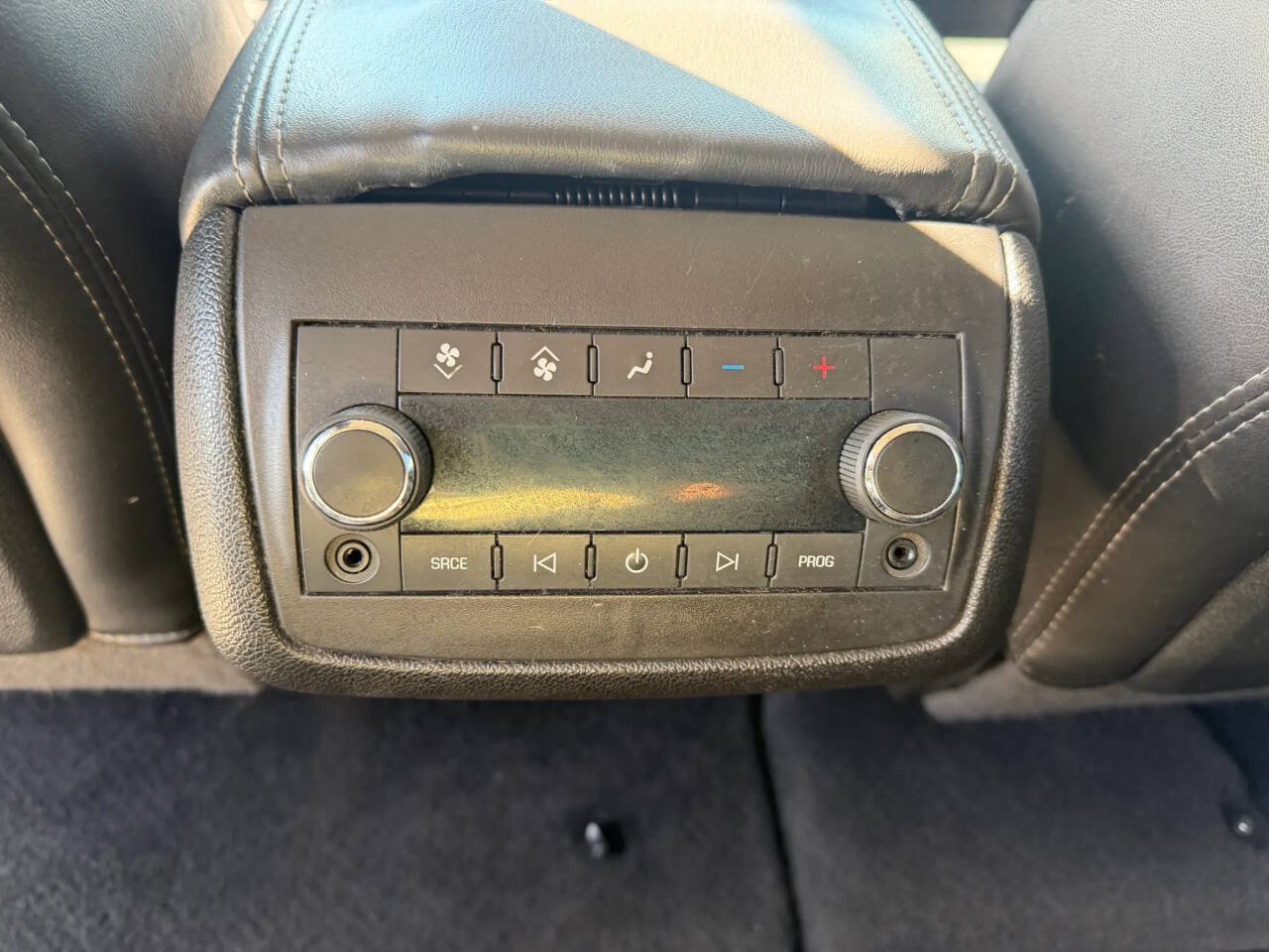 Used 2013 Buick Enclave Leather AWD/4WD image 29