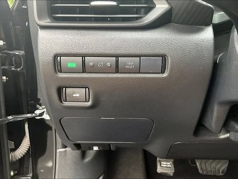 Used 2024 Nissan Sentra S FWD image 14
