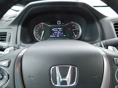Used 2020 Honda Ridgeline Sport image 30