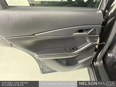 Used 2021 MAZDA CX-30 FWD 2.5 S w/ Select Package image 18