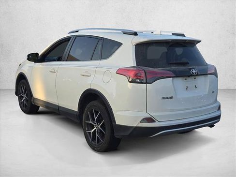 Used 2016 Toyota RAV4 SE FWD image 7