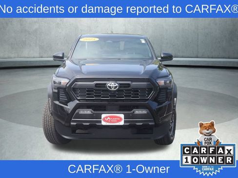 Used 2025 Toyota Tacoma TRD Off-Road w/ TRD Off Road Premium Package AWD/4WD image 2