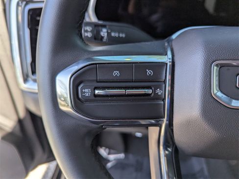 Used 2024 GMC Canyon Elevation w/ Convenience Package image 17