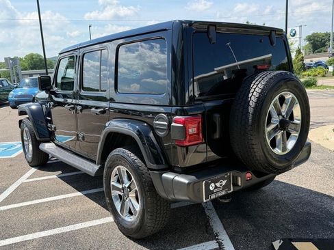 Used 2021 Jeep Wrangler Unlimited Sahara w/ Safety Group AWD/4WD image 6