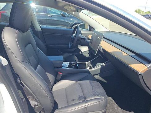 Used 2020 Tesla Model 3 Standard Range RWD image 5