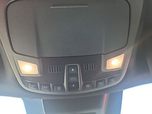 Used 2021 Ford Expedition Limited image 16