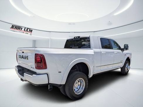 New 2026 RAM 3500 Limited AWD/4WD image 3