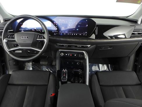 Used 2025 Audi Q5 Premium Plus w/ Premium Plus AWD/4WD image 25