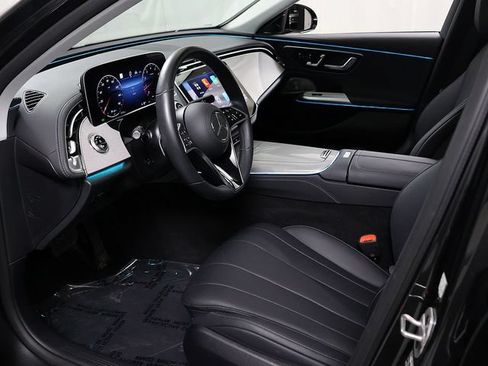 Certified 2025 Mercedes-Benz E 350 4MATIC Sedan image 11