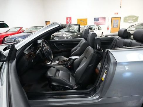 Used 2009 BMW 328i Convertible RWD image 18