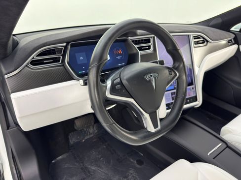Used 2017 Tesla Model S 90D image 13