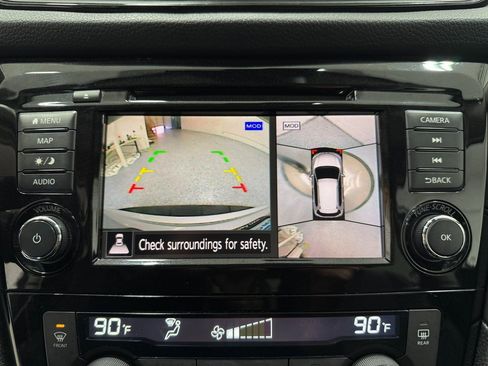 Used 2020 Nissan Rogue SL image 18