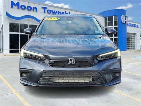 Used 2024 Honda Civic Touring image 2