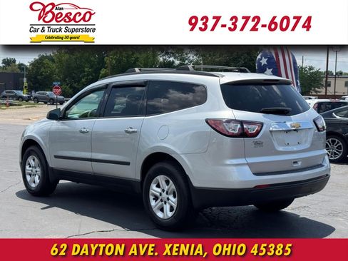 Used 2015 Chevrolet Traverse LS FWD image 6