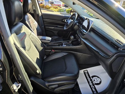 Used 2022 Jeep Compass Trailhawk w/ Sun and Sound Group image 15