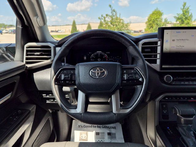 Used 2023 Toyota Sequoia SR5 w/ SR5 Premium Package AWD/4WD image 20