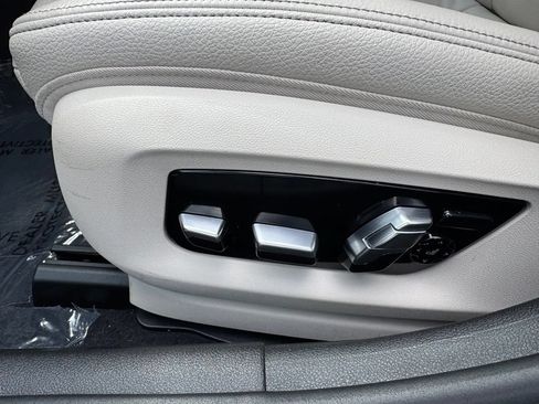 Used 2019 BMW 530i xDrive w/ Executive Package AWD/4WD image 17