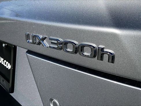 New 2026 Lexus UX 300h FWD image 8
