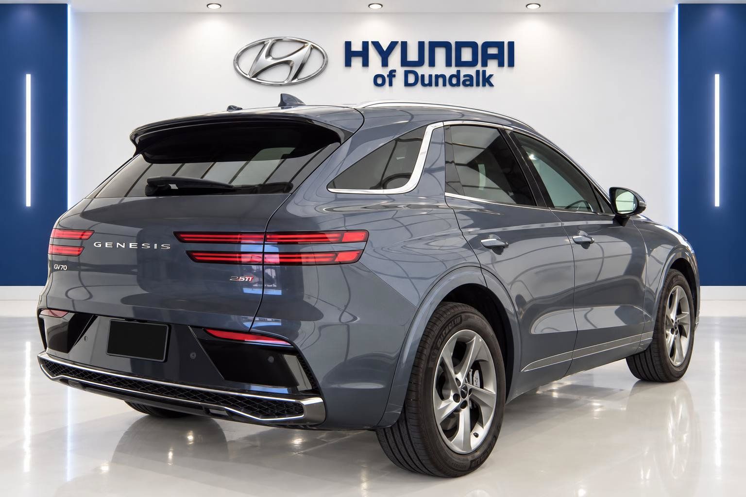 Used 2026 Genesis GV70 2.5T AWD/4WD image 4