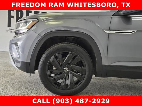 Used 2022 Volkswagen Atlas Cross Sport SE AWD/4WD image 6