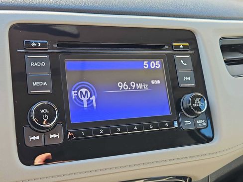 Certified 2021 Honda HR-V LX image 14