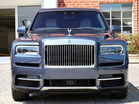 Used 2023 Rolls-Royce Cullinan w/ Cullinan Package AWD/4WD image 5