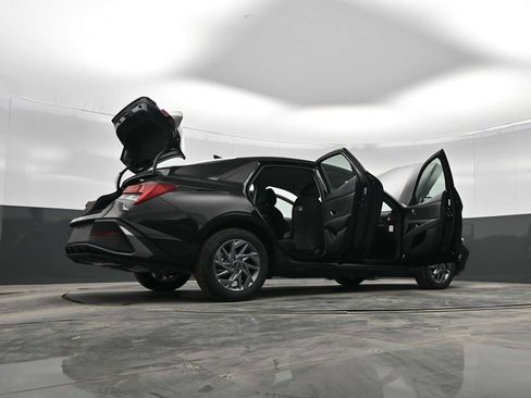 New 2026 Hyundai Elantra Blue image 43