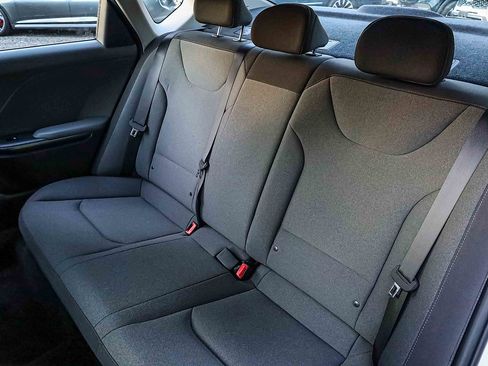 Certified 2025 Kia K4 FWD image 20