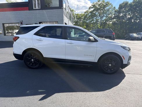Used 2022 Chevrolet Equinox LS AWD/4WD image 6