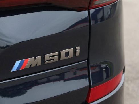 Used 2021 BMW X5 M50i image 70