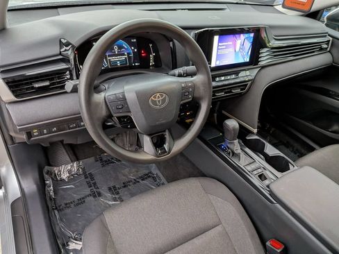 Used 2025 Toyota Camry LE FWD image 16