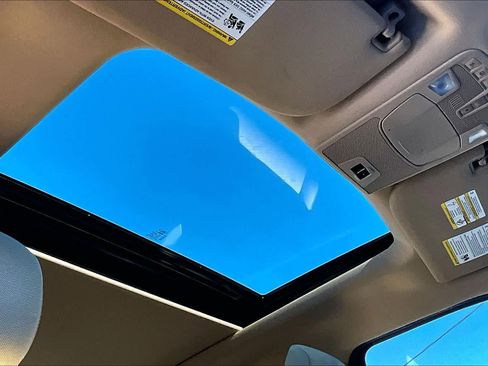 Used 2016 Ford F150 XLT w/ Equipment Group 302A Luxury image 13