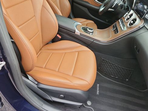 Used 2020 Mercedes-Benz C 300 Sedan image 24