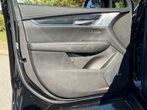 Certified 2025 Cadillac XT5 Premium Luxury image 19
