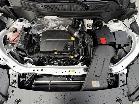 Used 2025 Chevrolet Trax LT w/ Driver Confidence Package image 27