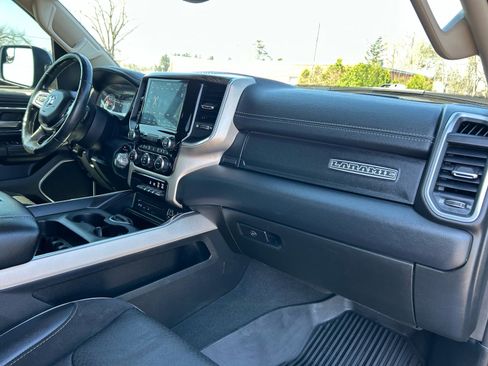 Used 2019 RAM 1500 Laramie AWD/4WD image 16
