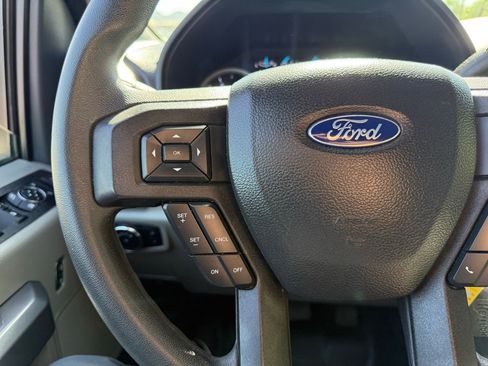 Used 2022 Ford F250 XLT w/ Black Appearance Package AWD/4WD image 18
