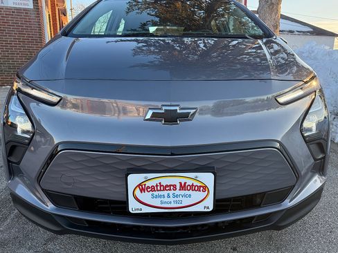 Used 2023 Chevrolet Bolt LT image 10
