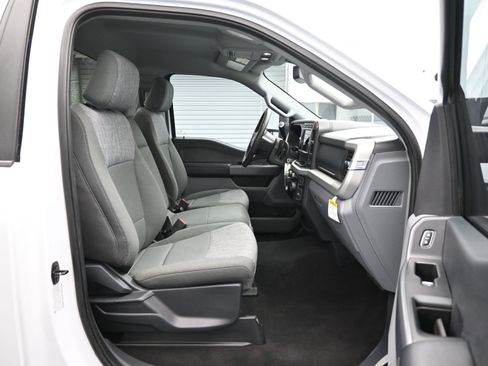 Used 2023 Ford F350 XLT w/ FX4 Off-Road Package image 38