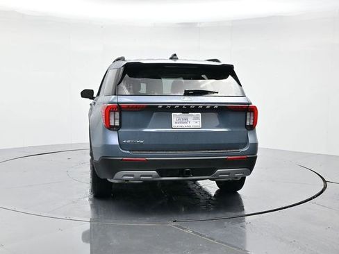 New 2026 Ford Explorer Active w/ Active Comfort Package image 9