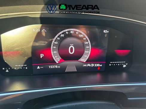 Used 2024 Volkswagen Tiguan SE R-Line AWD/4WD image 8