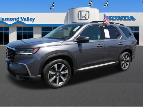 Used 2023 Honda Pilot Elite image 3