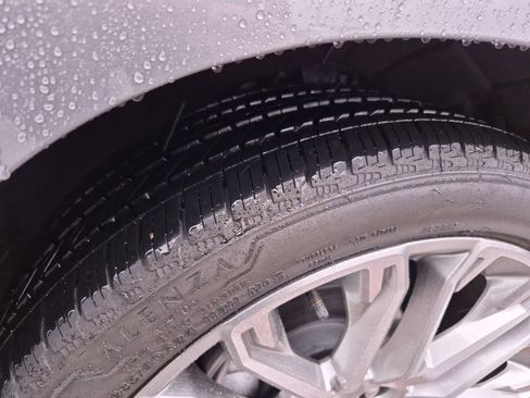 Used 2026 GMC Yukon Denali w/ Denali Reserve Package image 16