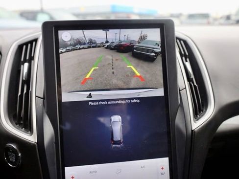 Used 2023 Ford Edge SEL image 23