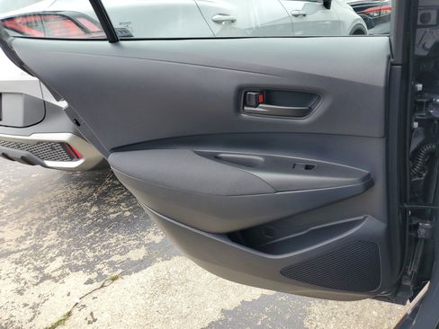 Used 2025 Toyota Corolla LE FWD image 13