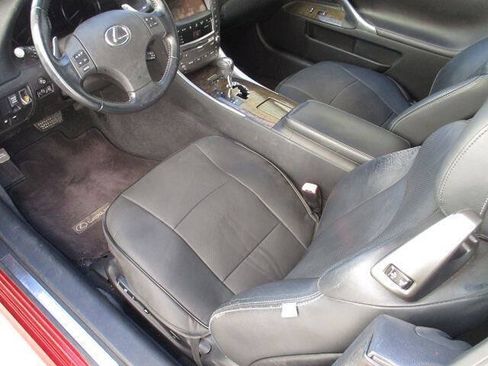 Used 2010 Lexus IS 250C RWD image 14